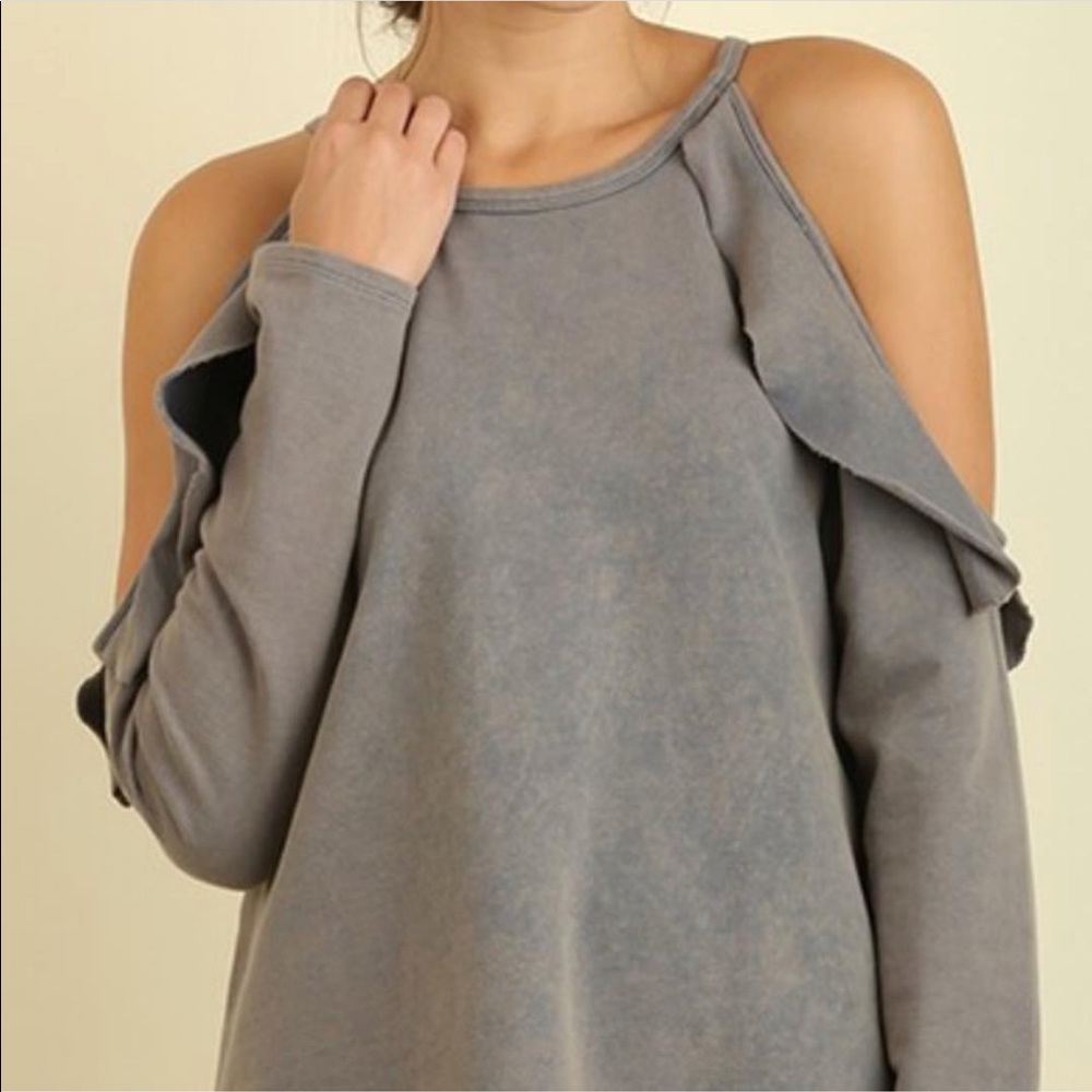 BRAND NEW COLD SHOULDER SWEATER WITH RUFFLE DETAIL